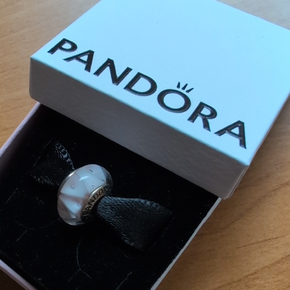 Pandora Blush Murano Glass Charm